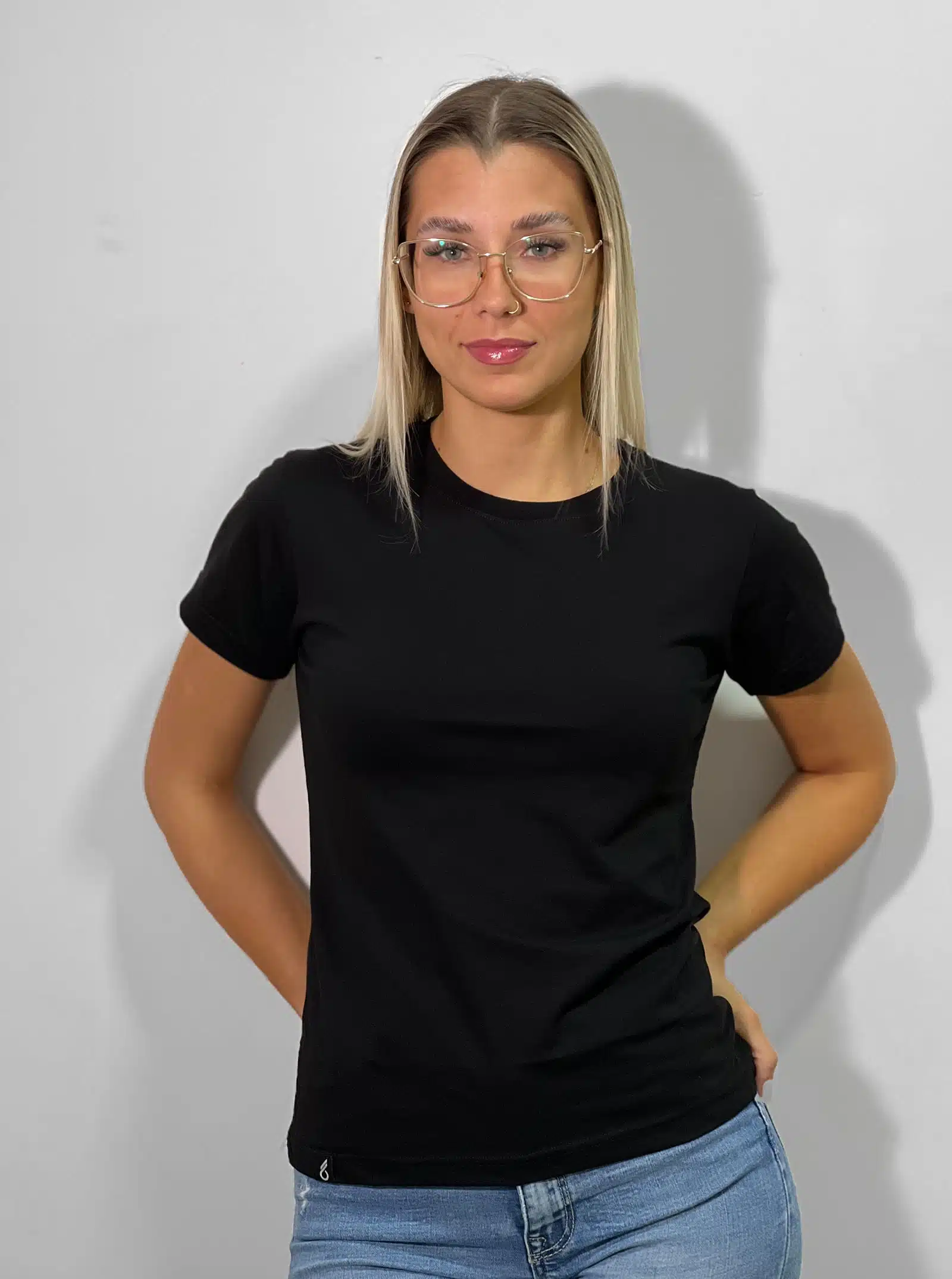 classic crna zenska majica 1